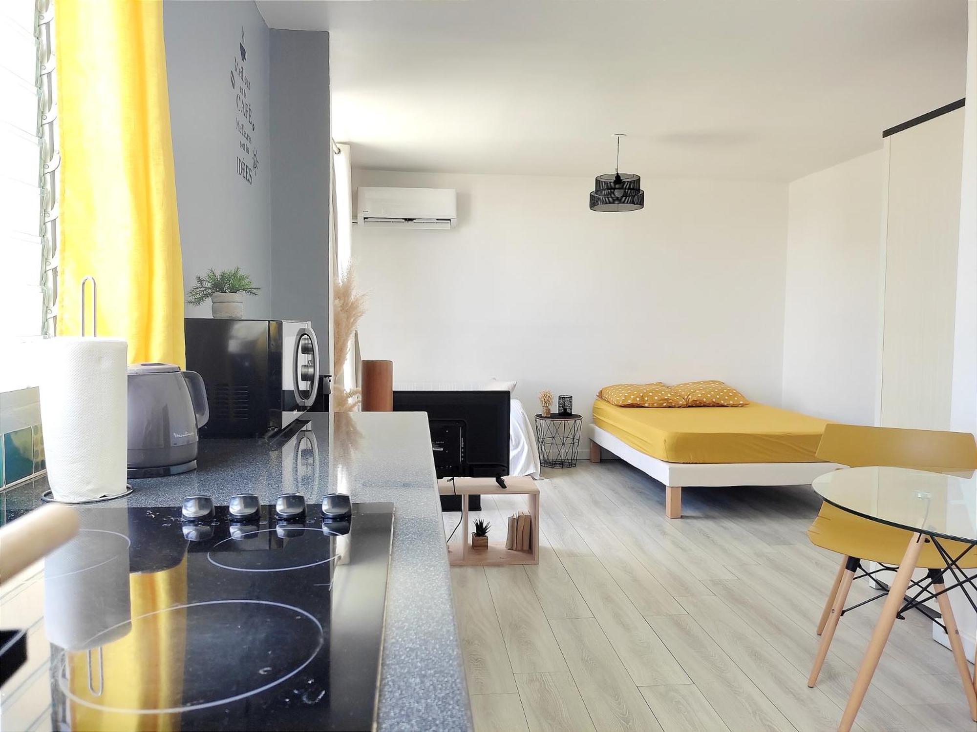 푸앵트아피트르 Charmant Studio Idealement Situe A La Marina Du Gosier 아파트 외부 사진